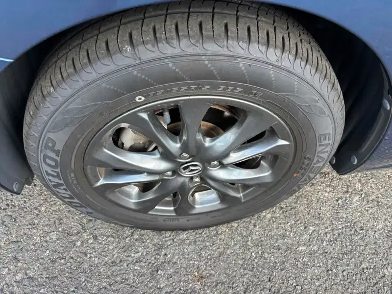 MAZDA DEMIO 15 S TOURING Image 6