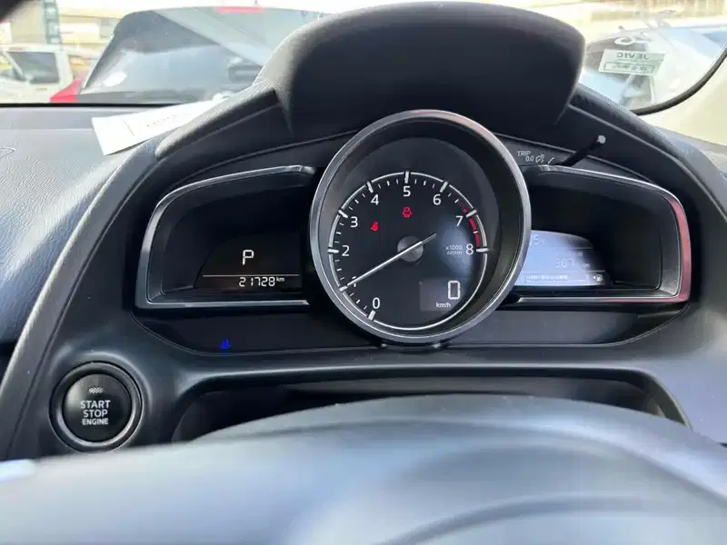 MAZDA DEMIO 15 S TOURING Image 9