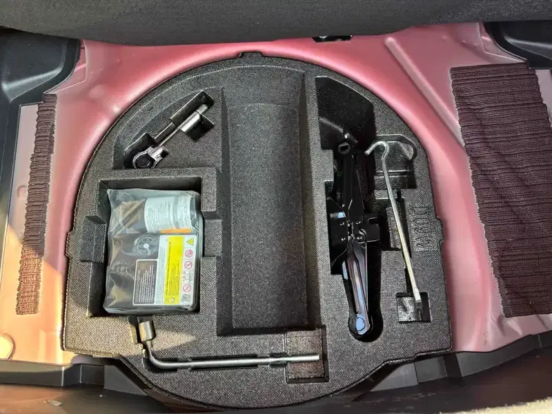 MAZDA DEMIO 15S Image 18