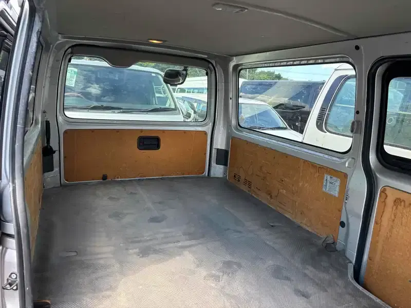 TOYOTA HIACE VAN DX Image 28