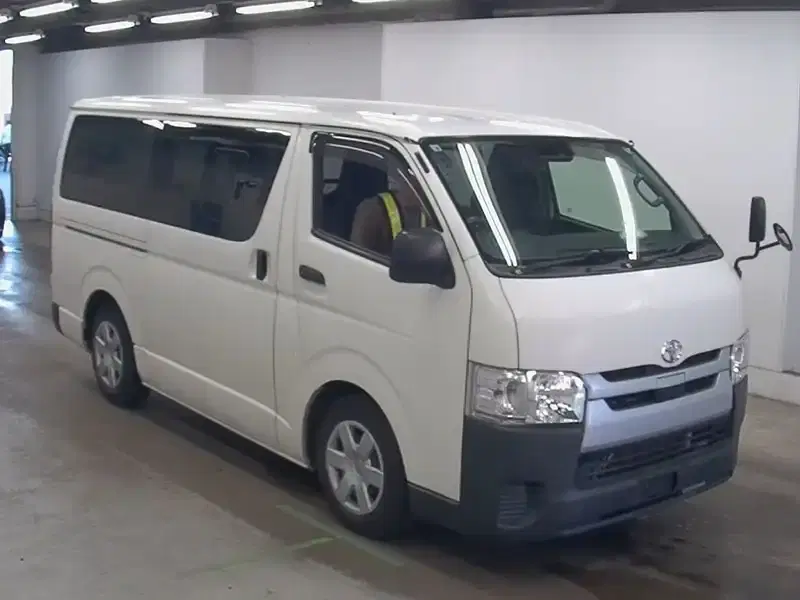 TOYOTA HIACE LONG DX Image 3