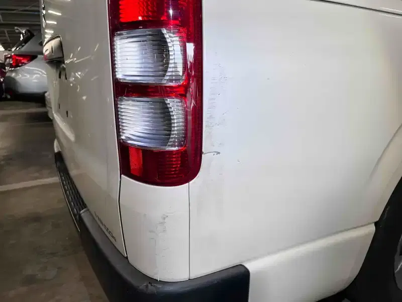 TOYOTA HIACE LONG DX Image 26