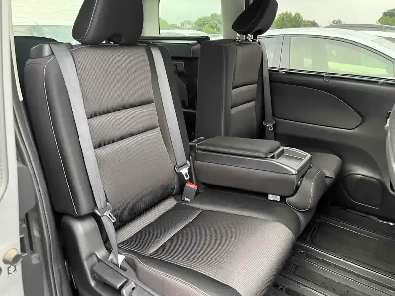 NISSAN SERENA 5D HIGHWAY STAR V SELECTION Image 7
