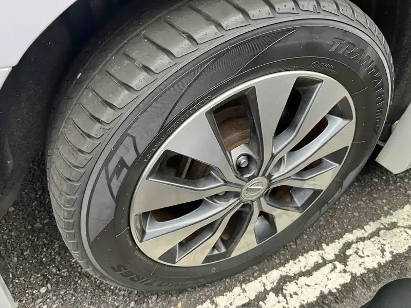 NISSAN SERENA 5D HIGHWAY STAR V SELECTION Image 8