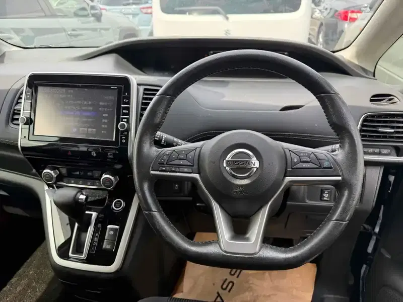 NISSAN SERENA HIGHWAY STAR V SELECTION PRO-PILOT Image 8