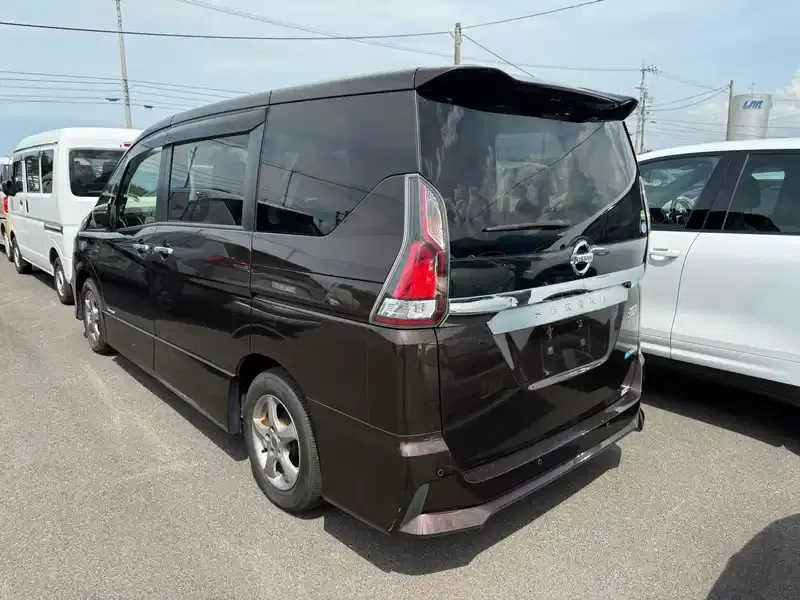 NISSAN SERENA HIGHWAY STAR V SELECTION PRO-PILOT Image 2