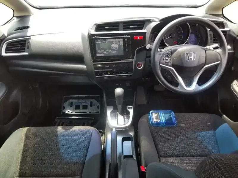 HONDA FIT 13G S PACKAGE Image 5