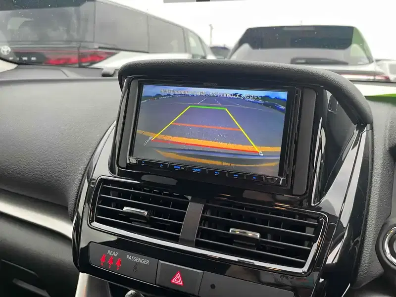 MITSUBISHI ECLIPSE CROSS 4WD G Image 10