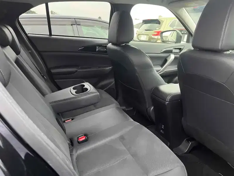 MITSUBISHI ECLIPSE CROSS 4WD G Image 7
