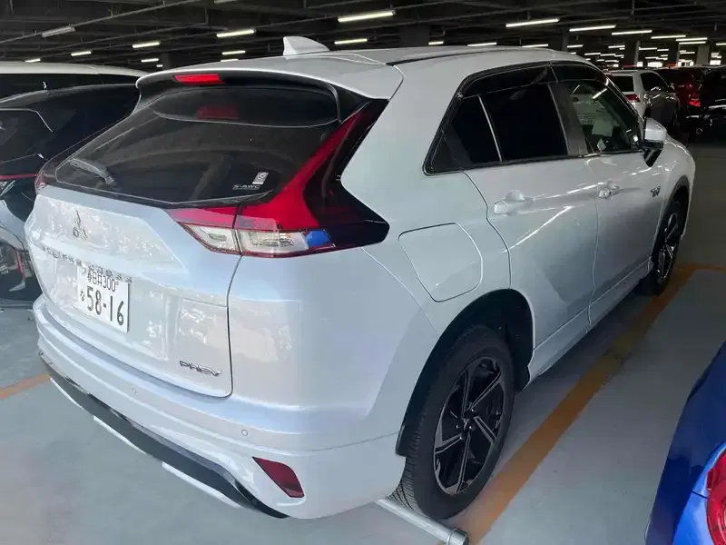 MITSUBISHI ECLIPSE CROSS G Image 12