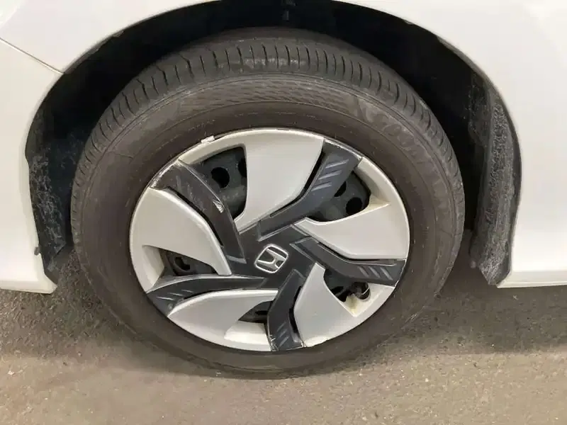 HONDA GRACE HYBRID LX Image 9