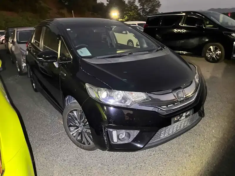 HONDA FIT HV S  PACKAGE Image 1