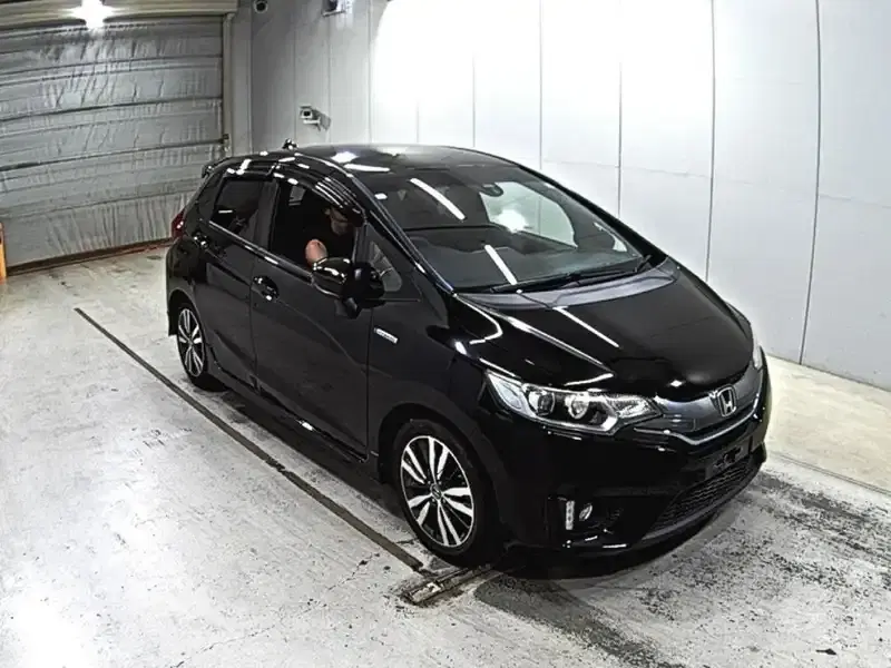 HONDA FIT HV S  PACKAGE Image 3