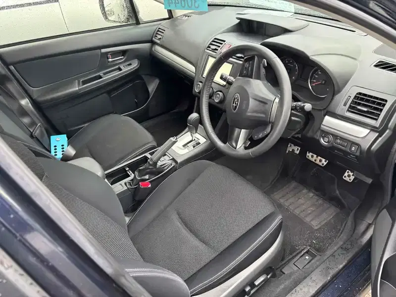 SUBARU XV 2.0I-L Image 6