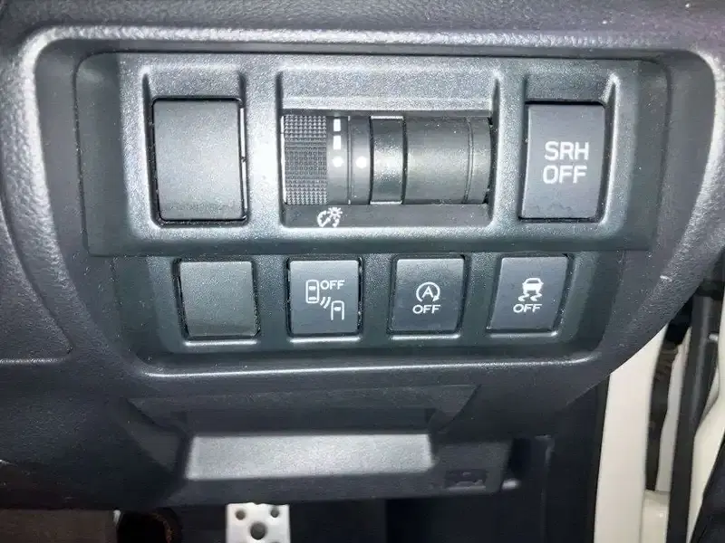 SUBARU XV 2.0I-S EYESIGHT 4WD Image 9