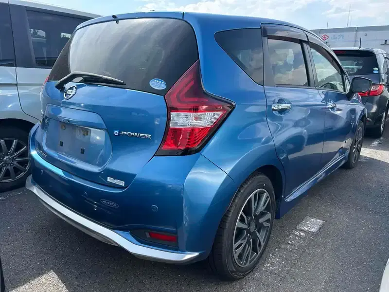 NISSAN NOTE E-POWER MODE PREMIER Image 2