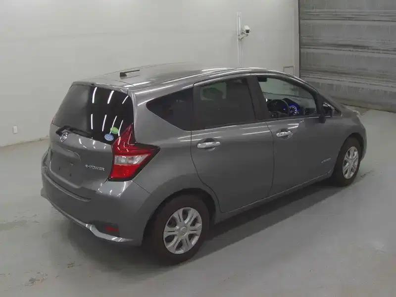 NISSAN NOTE E POWER Image 5