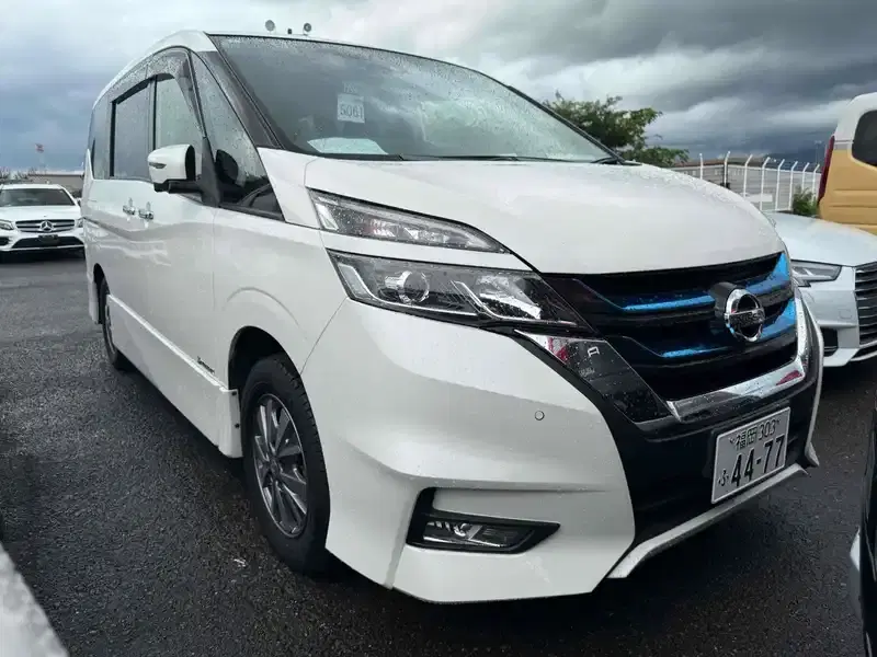 2018 Nissan SERENA 97,000 km