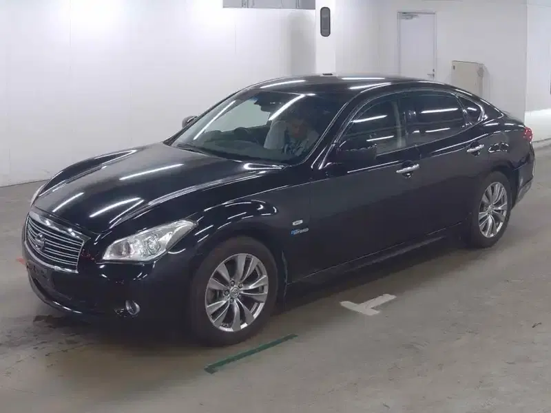 NISSAN FUGA HYBRID Image 6