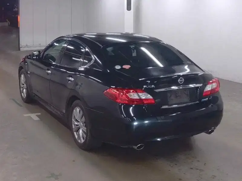 NISSAN FUGA HYBRID Image 4