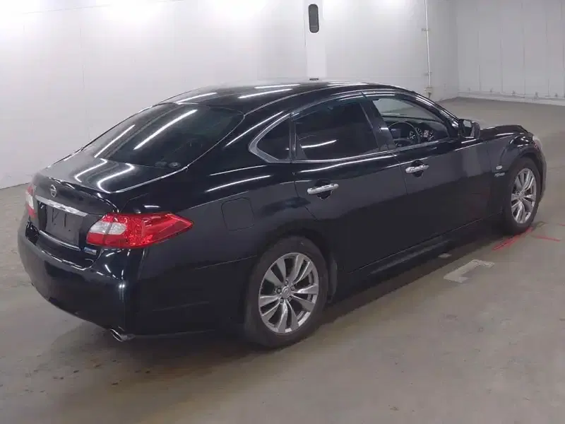 NISSAN FUGA HYBRID Image 7