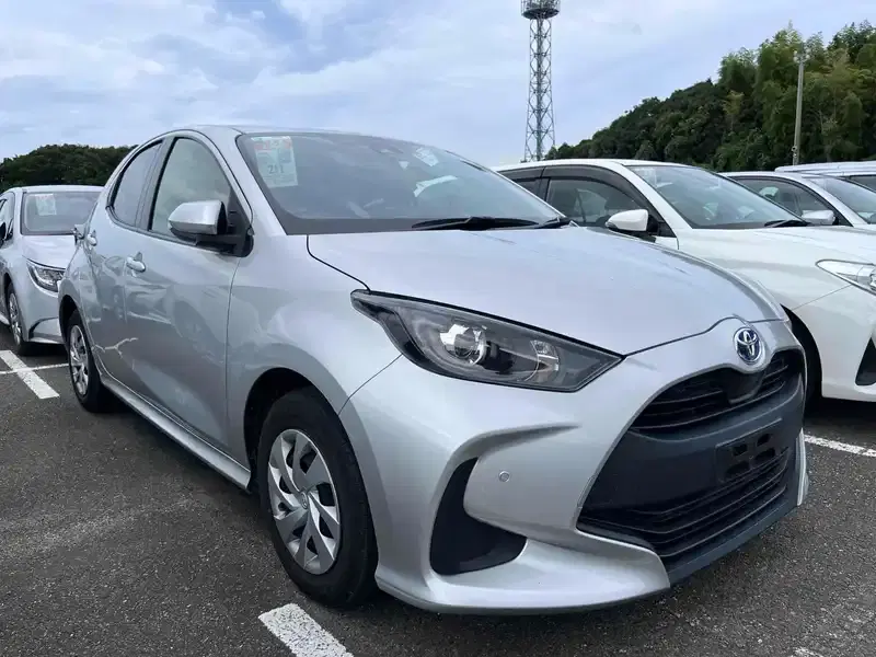 TOYOTA YARIS HYBRID X Image 1