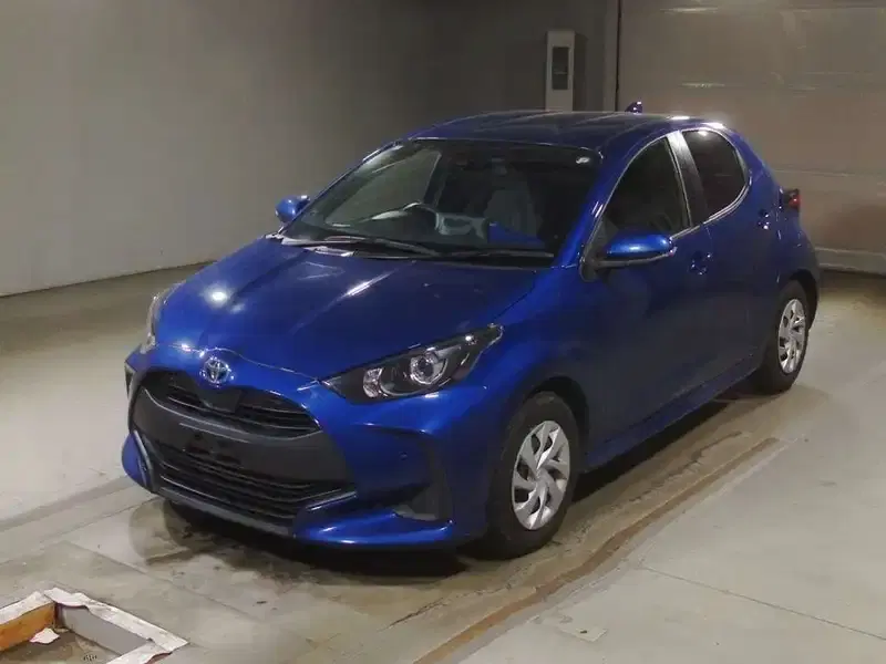 TOYOTA YARIS HYBRID X Image 3