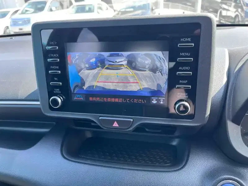 TOYOTA YARIS HYBRID X Image 14