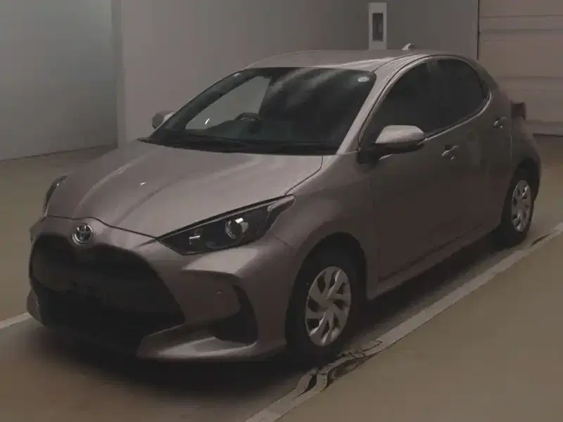 TOYOTA YARIS HYBRID X Image 3