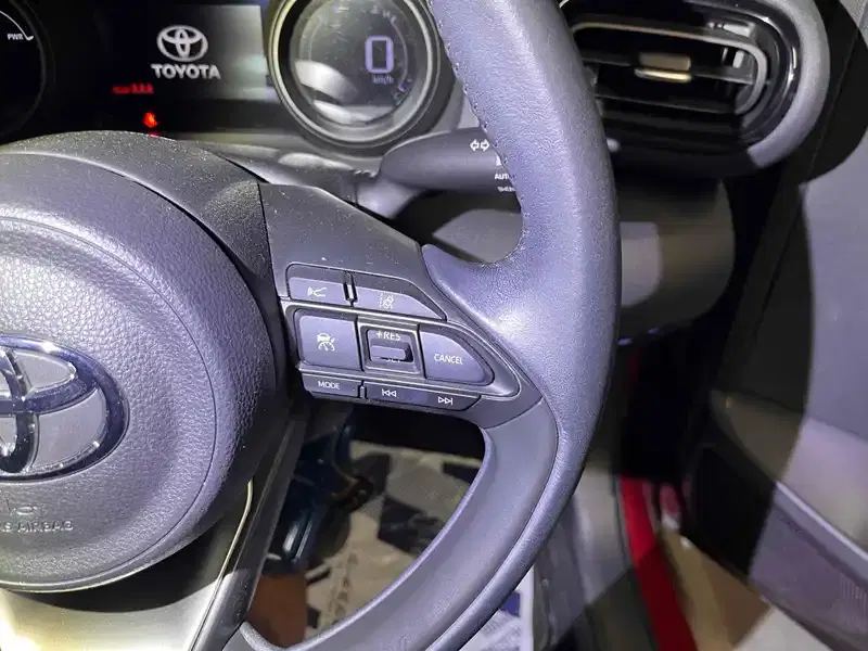 TOYOTA YARIS CROSS HYBRID G Image 10