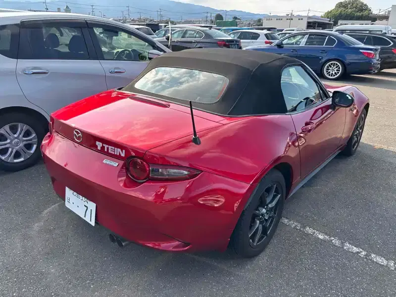 MAZDA ROADSTER S SPECIAL PACKAGE Image 2