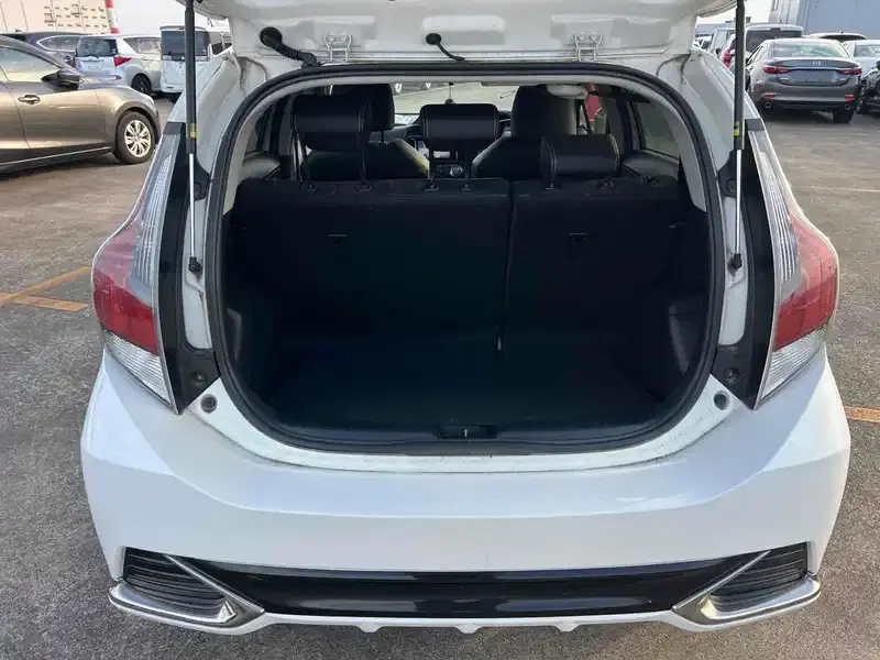 TOYOTA AQUA G G'S Image 15