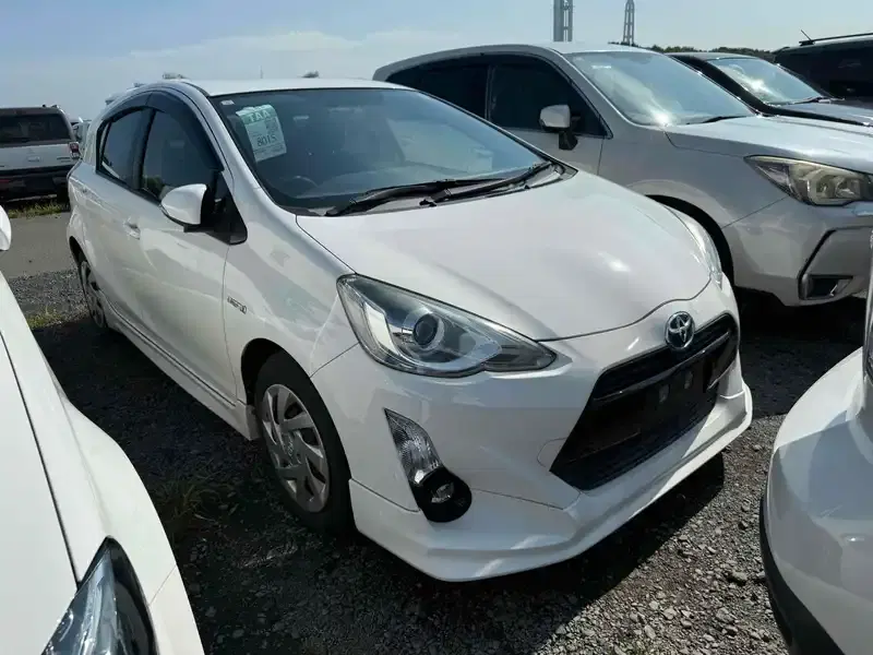 TOYOTA AQUA S BODYKIT Image 1
