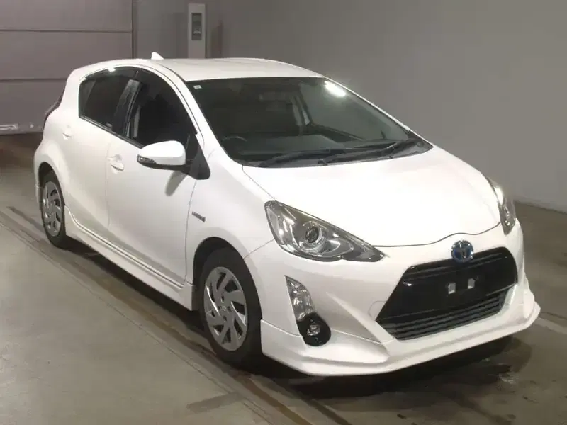TOYOTA AQUA S BODYKIT Image 5