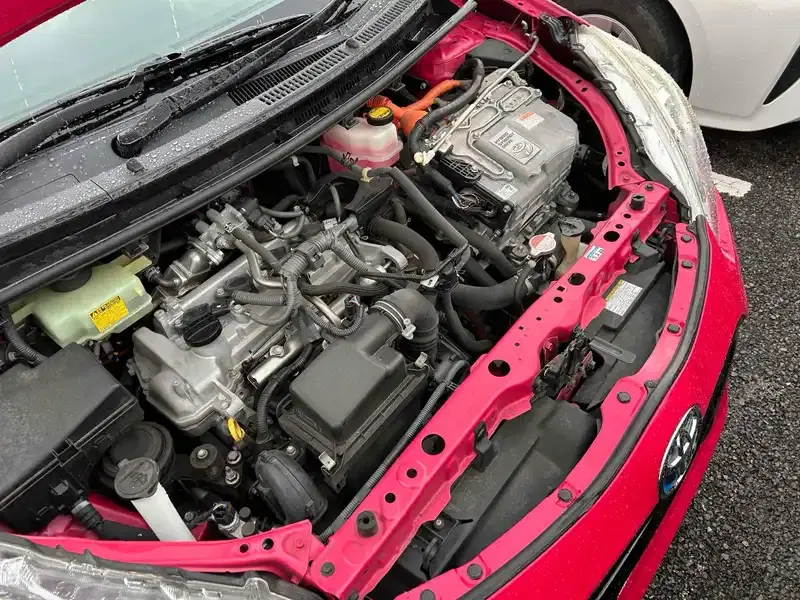 TOYOTA AQUA S Image 19