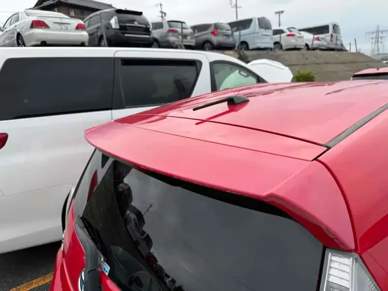 TOYOTA AQUA S Image 24