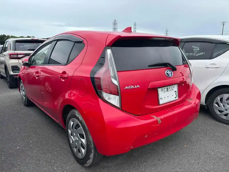 TOYOTA AQUA G BLACK SOFT LEATHER Image 2