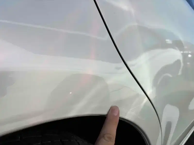 TOYOTA VITZ HYBRID F Image 9