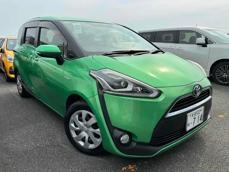 TOYOTA SIENTA HYBRID G Image 1