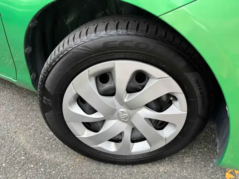 TOYOTA SIENTA HYBRID G Image 10