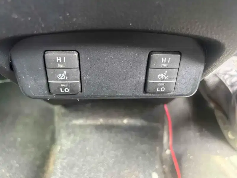 TOYOTA SIENTA HYBRID G Image 10