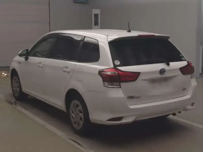 TOYOTA COROLLA FIELDER HYBRID EX Image 7