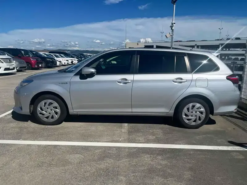 TOYOTA COROLLA FIELDER HYBRID EX Image 21