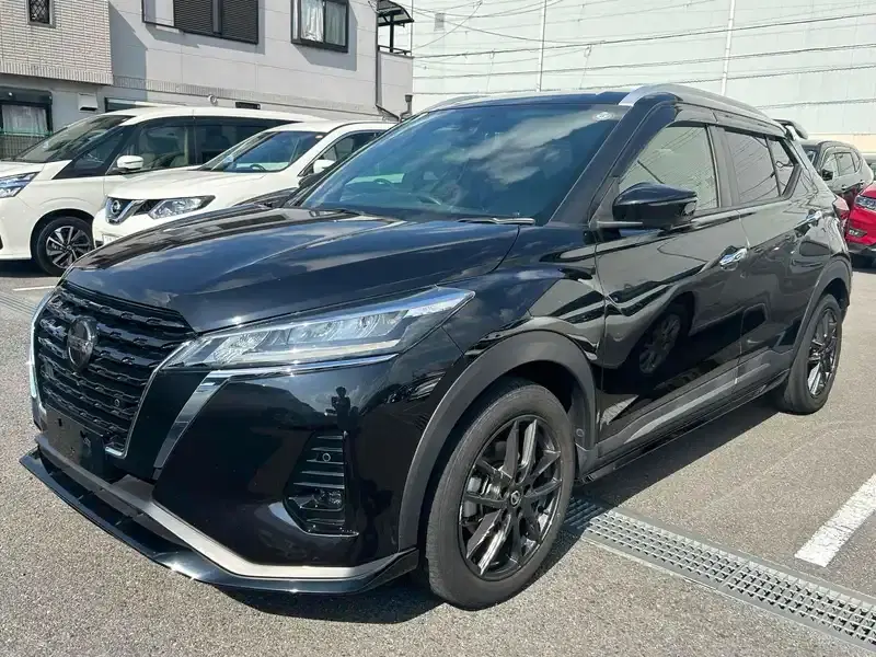NISSAN KICKS X Image 1