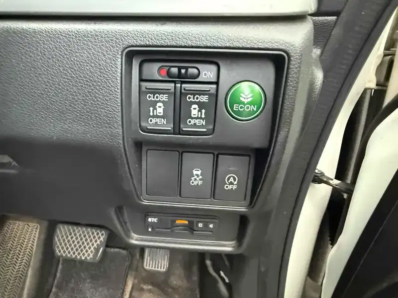 HONDA ODYSSEY ABSOLUTE EX Image 8
