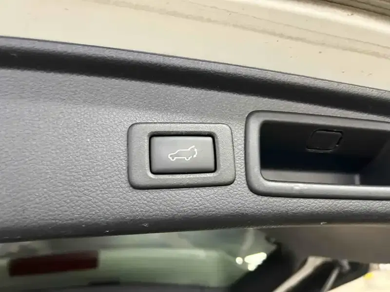 SUBARU FORESTER X-BREAK 4WD Image 32