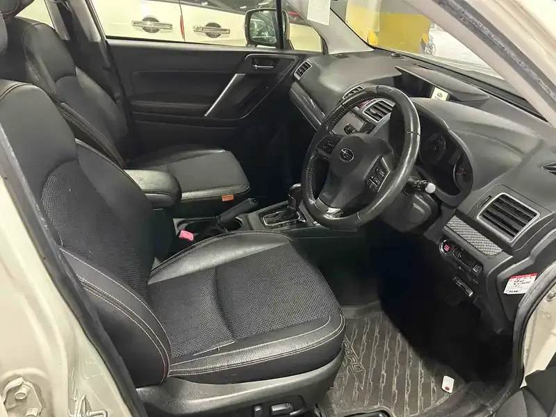 SUBARU FORESTER X-BREAK 4WD Image 12