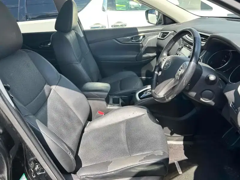 NISSAN XTRAIL 7 SEATER 20X EMERGENCY BRAKE Image 4