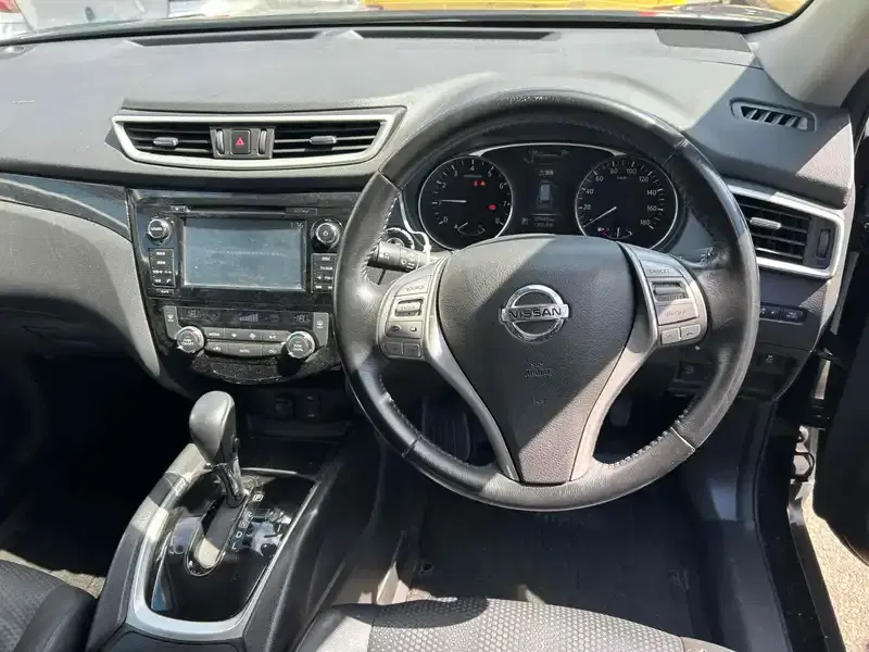 NISSAN XTRAIL 7 SEATER 20X EMERGENCY BRAKE Image 3
