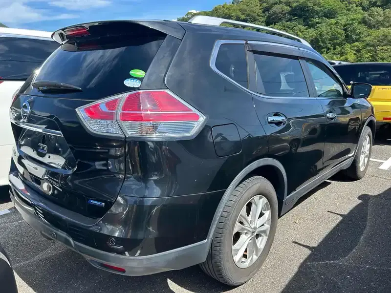 NISSAN XTRAIL 7 SEATER 20X EMERGENCY BRAKE Image 2